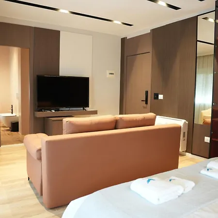 Otel Aquila D Dıraç