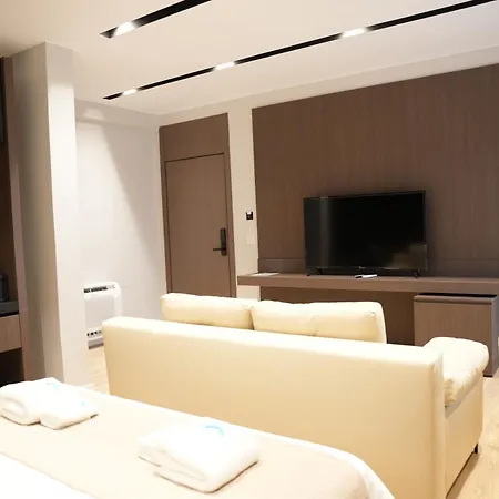 Aquila D Otel Dıraç