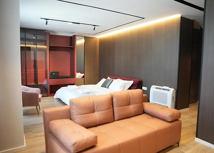 Aquila D Hotell 4*
