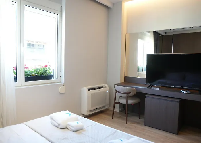 Aquila D 4* Durrës