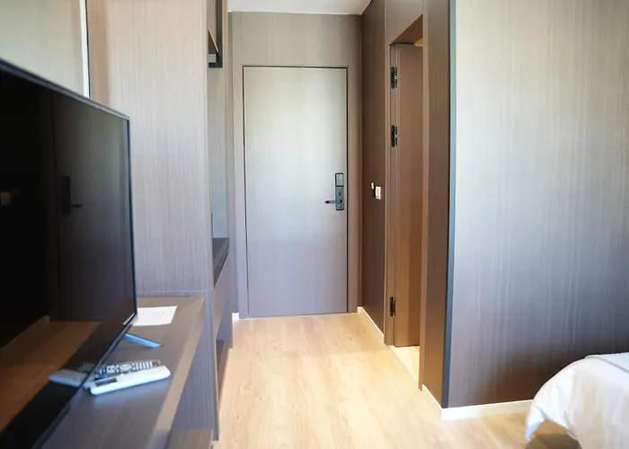Aquila D 4* Durrës