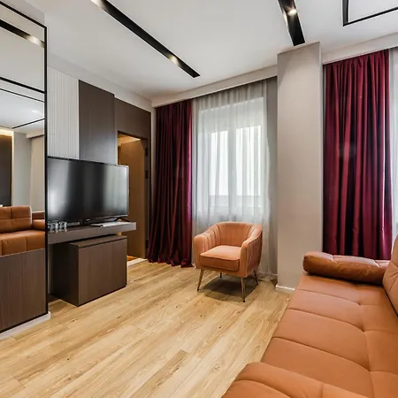 Aquila D Hotel 4*